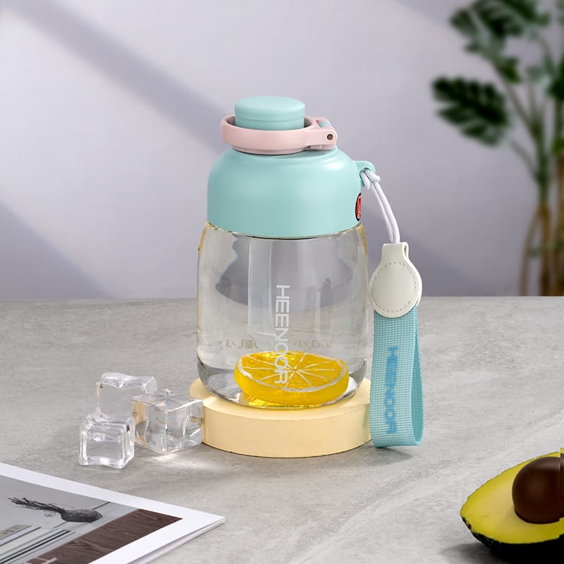 Tritan 运动吸管塑料瓶 Tritan 运动吸管塑料瓶